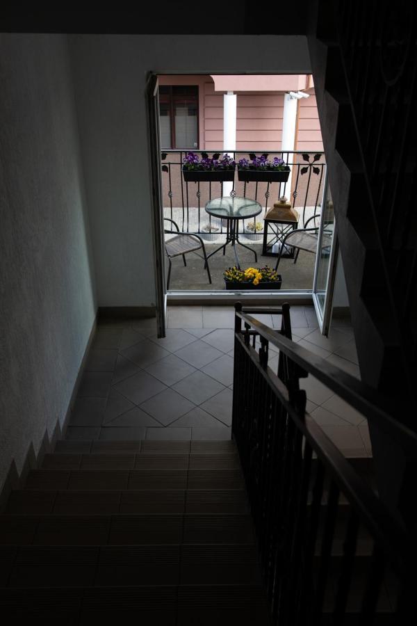 Apartamenty Starowka ออลชติน ภายนอก รูปภาพ